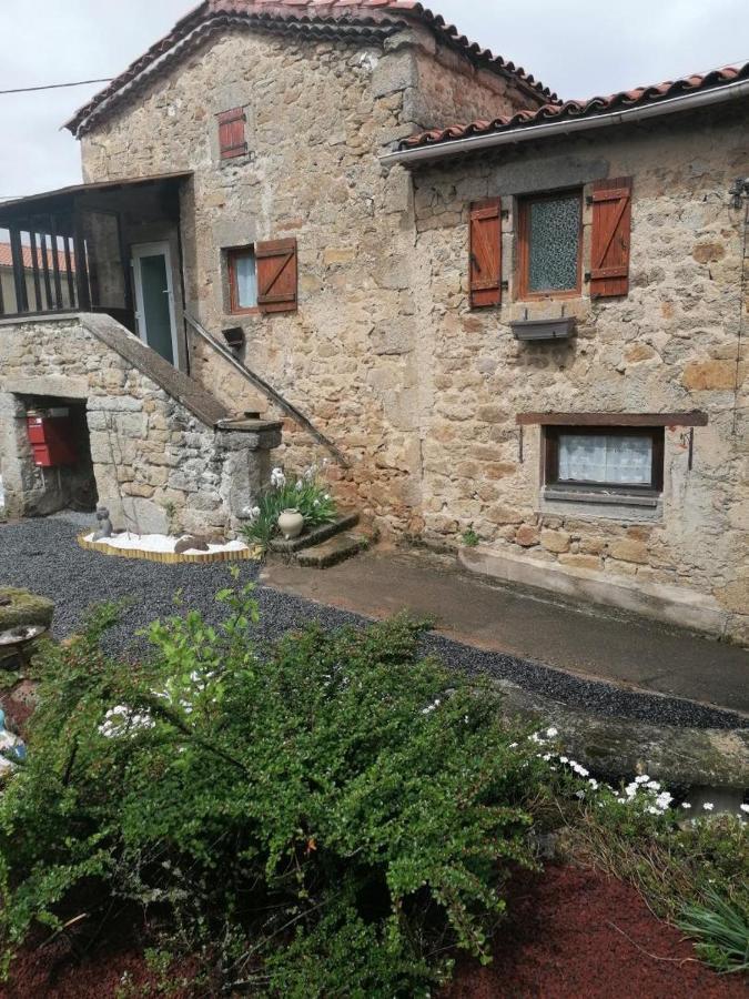 Bed and Breakfast Chambre D'Hote De La Petite Toscane D'Auvergne Isserteaux Exteriér fotografie